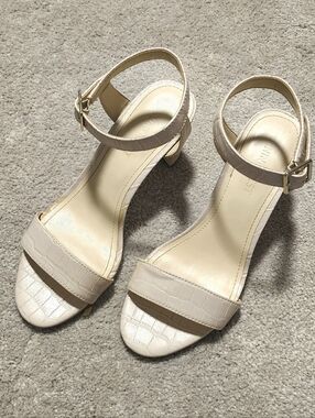 Nine West Pixel 3 Cream Sandal Heels Crocodile-Embossed Finish Size 7